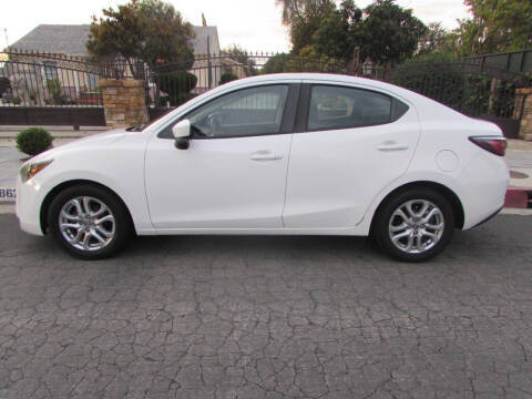 2016 Scion iA  FWD photo