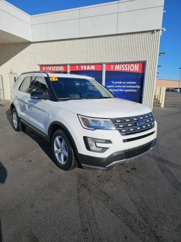 2017 Ford Explorer XLT 4WD photo