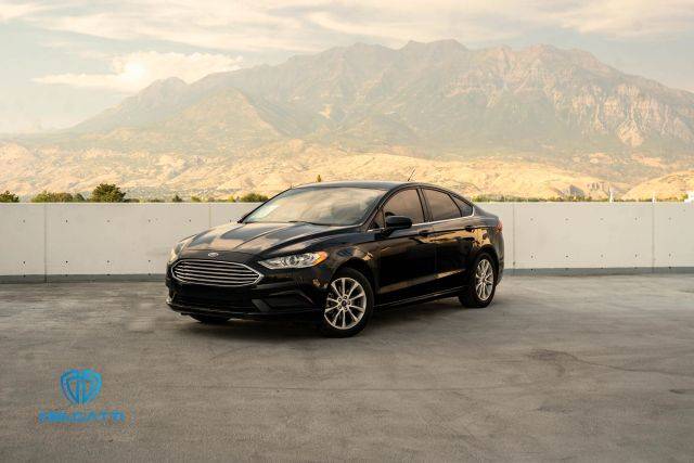 2017 Ford Fusion SE FWD photo