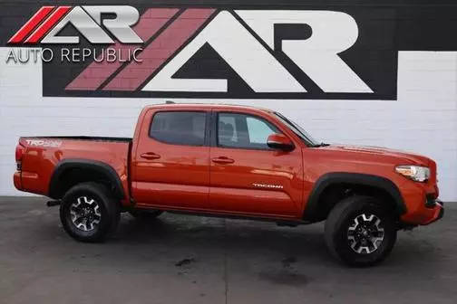 2016 Toyota Tacoma TRD Off Road 4WD photo