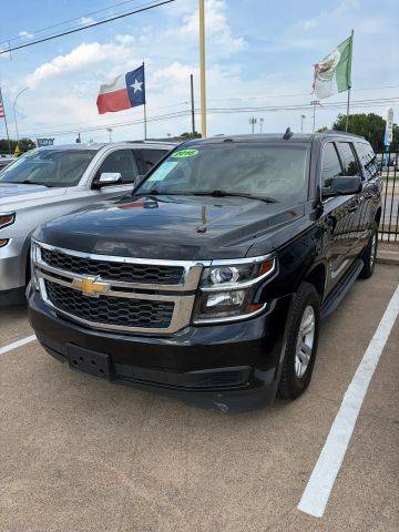 2016 Chevrolet Suburban LS RWD photo