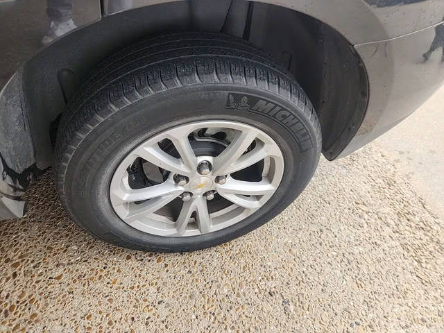 2017 Chevrolet Equinox LT FWD photo