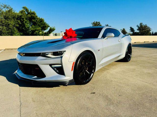 2017 Chevrolet Camaro 1SS RWD photo