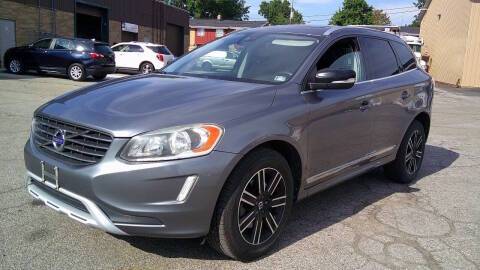 2017 Volvo XC60 Dynamic AWD photo