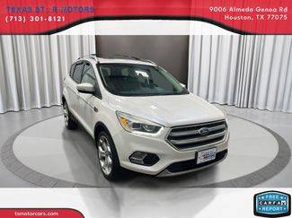 2017 Ford Escape Titanium 4WD photo