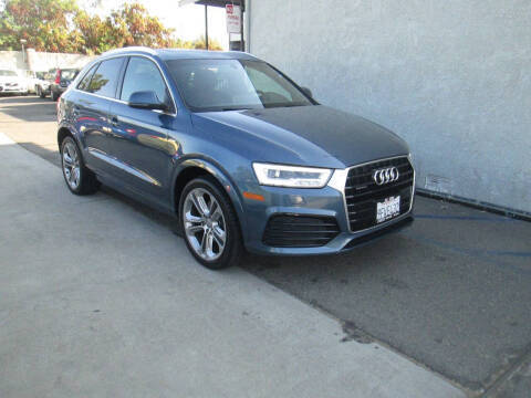 2017 Audi Q3 Prestige AWD photo