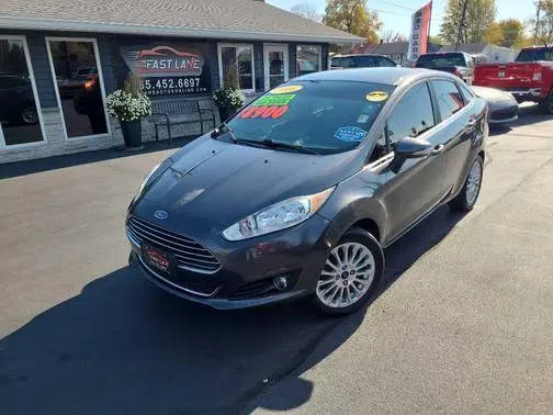 2016 Ford Fiesta Titanium FWD photo