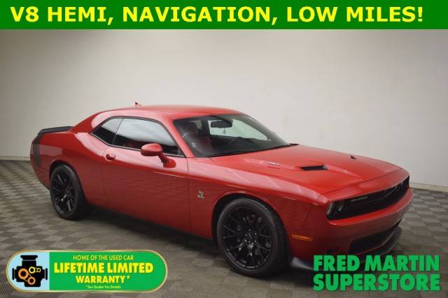 2016 Dodge Challenger R/T Scat Pack RWD photo