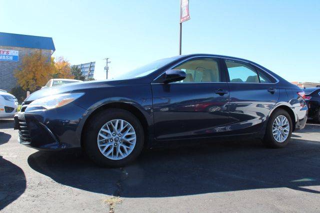2017 Toyota Camry SE FWD photo