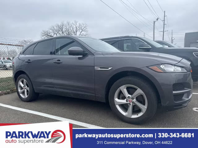 2017 Jaguar F-Pace 35t Premium AWD photo