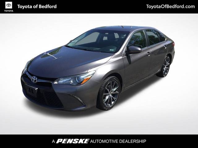 2017 Toyota Camry XSE FWD photo