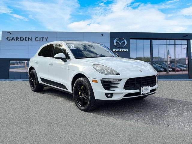 2017 Porsche Macan S AWD photo