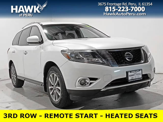 2016 Nissan Pathfinder SV 4WD photo