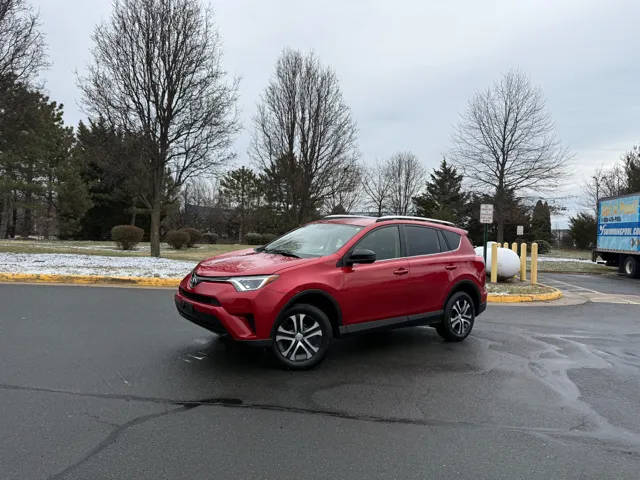 2016 Toyota RAV4 LE AWD photo