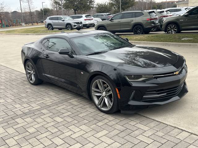 2017 Chevrolet Camaro 2LT RWD photo