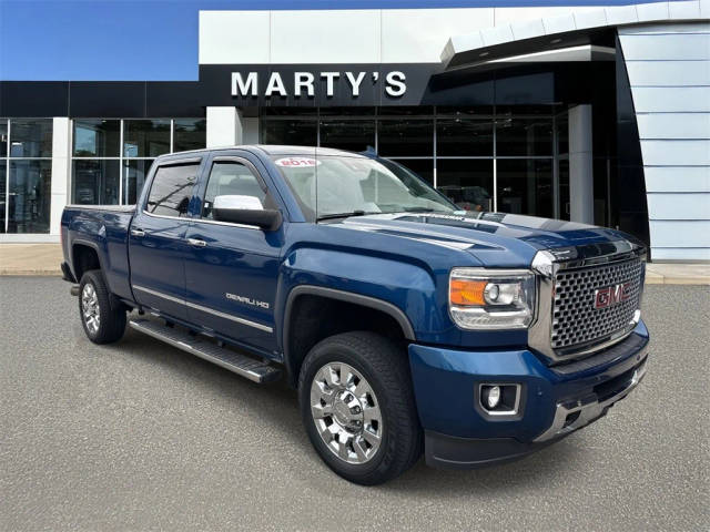 2016 GMC Sierra 2500HD Denali 4WD photo