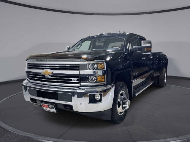 2016 Chevrolet Silverado 3500HD LTZ 4WD photo