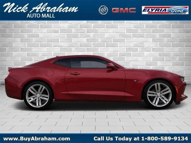 2017 Chevrolet Camaro 2LT RWD photo