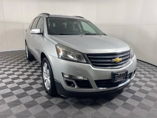 2017 Chevrolet Traverse LT FWD photo