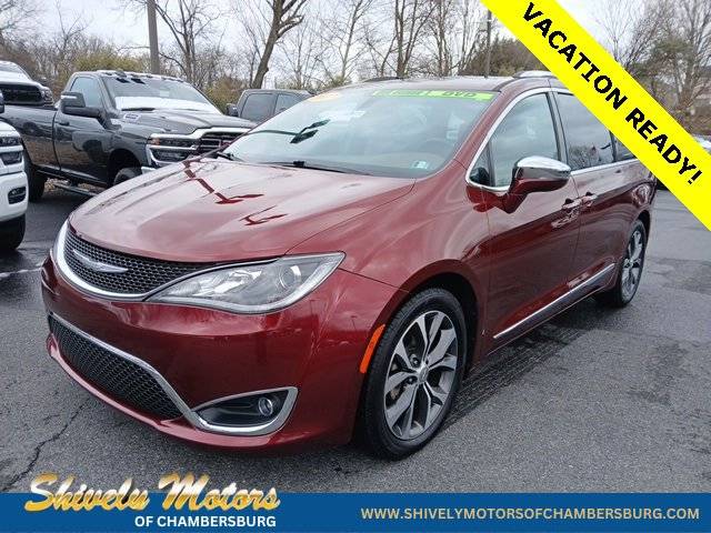 2017 Chrysler Pacifica Minivan Limited FWD photo