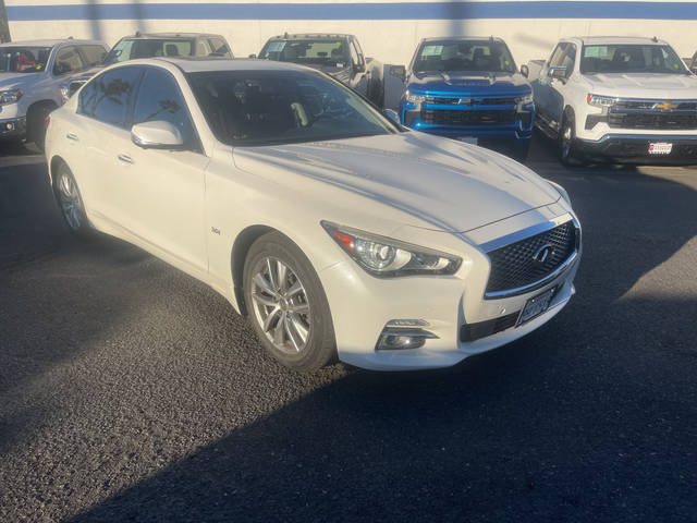 2016 Infiniti Q50 3.0t Premium RWD photo