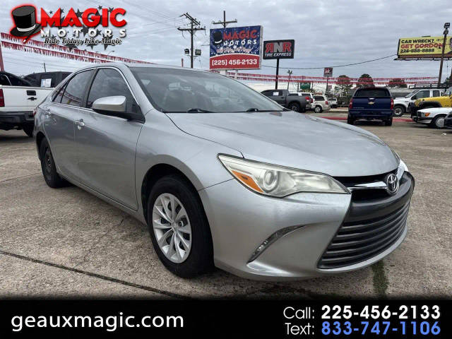 2017 Toyota Camry LE FWD photo