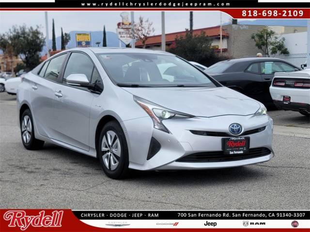 2016 Toyota Prius Four FWD photo