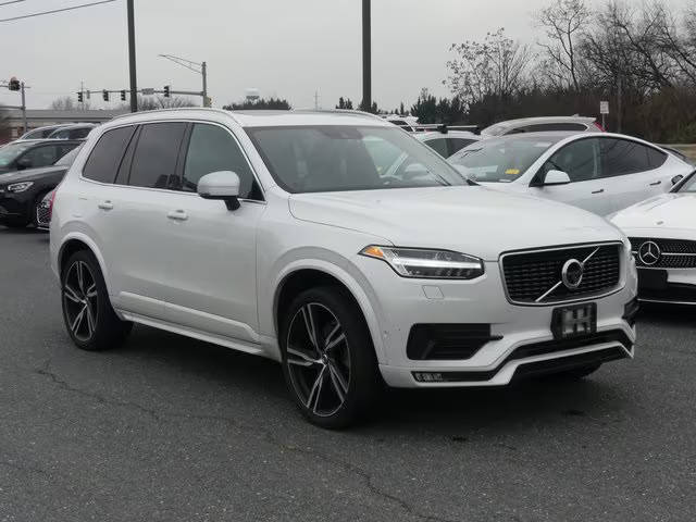 2017 Volvo XC90 R-Design AWD photo