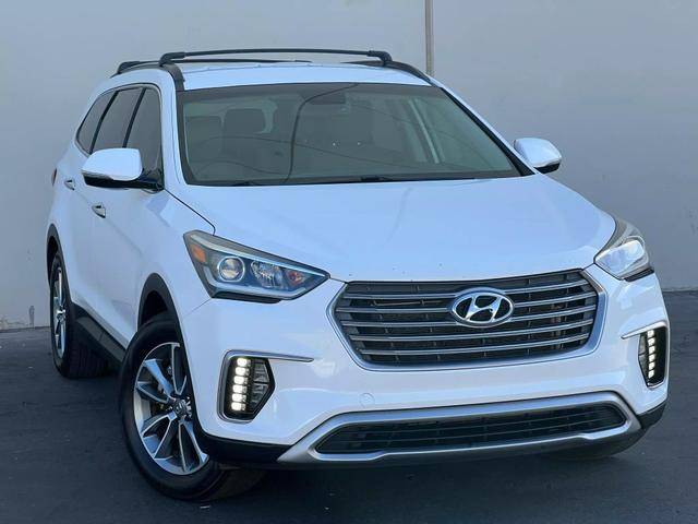 2017 Hyundai Santa Fe SE FWD photo