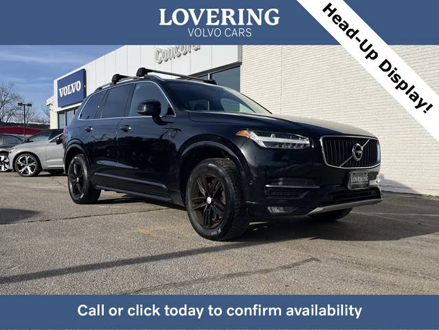 2017 Volvo XC90 Momentum AWD photo