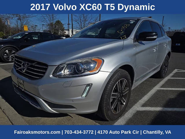 2017 Volvo XC60 Dynamic AWD photo