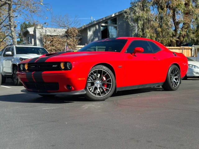2016 Dodge Challenger SRT 392 RWD photo