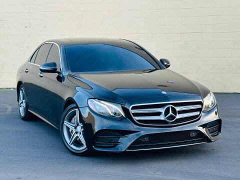 2017 Mercedes-Benz E-Class E 300 Sport RWD photo