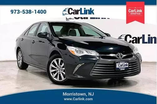 2016 Toyota Camry XLE FWD photo