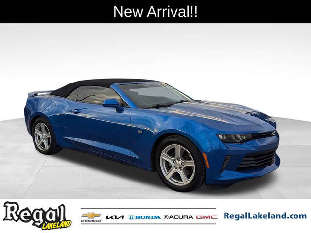 2017 Chevrolet Camaro 1LT RWD photo