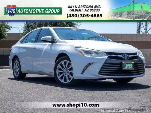 2017 Toyota Camry XLE V6 FWD photo