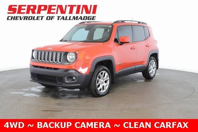 2016 Jeep Renegade Latitude 4WD photo