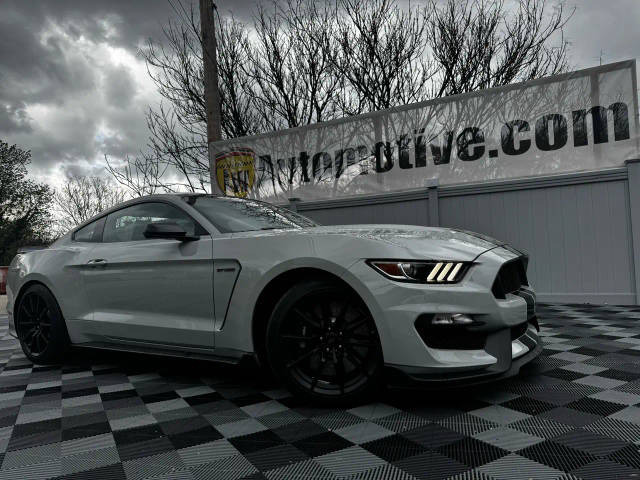 2017 Ford Mustang Shelby GT350 RWD photo