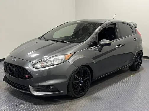 2016 Ford Fiesta ST FWD photo