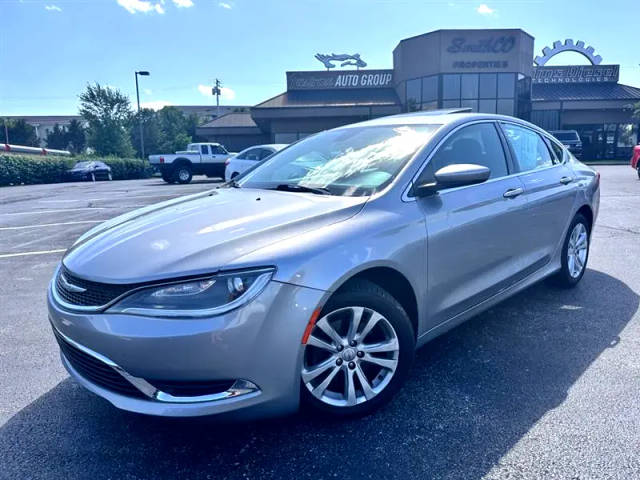 2015 Chrysler 200 Limited FWD photo