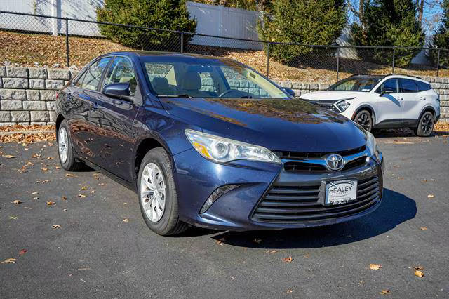 2017 Toyota Camry LE FWD photo