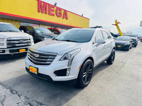 2017 Cadillac XT5 Luxury FWD FWD photo