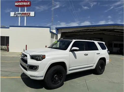 2016 Toyota 4Runner Limited 4WD photo