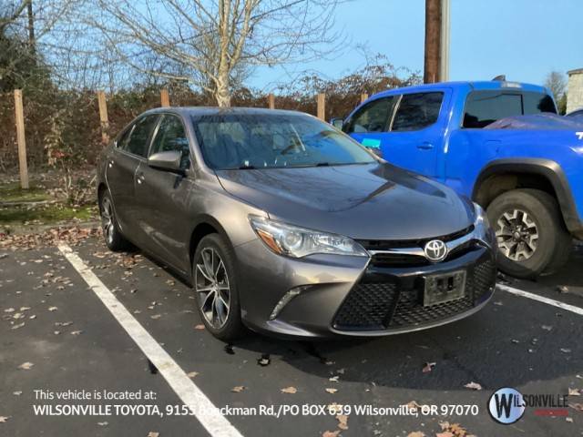 2017 Toyota Camry XSE FWD photo