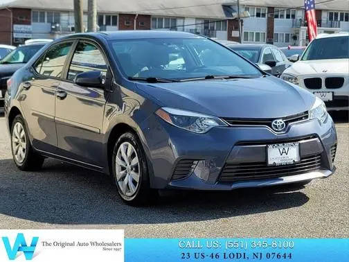 2016 Toyota Corolla LE FWD photo
