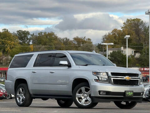 2016 Chevrolet Suburban LT 4WD photo