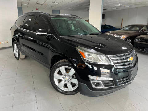 2017 Chevrolet Traverse LT FWD photo