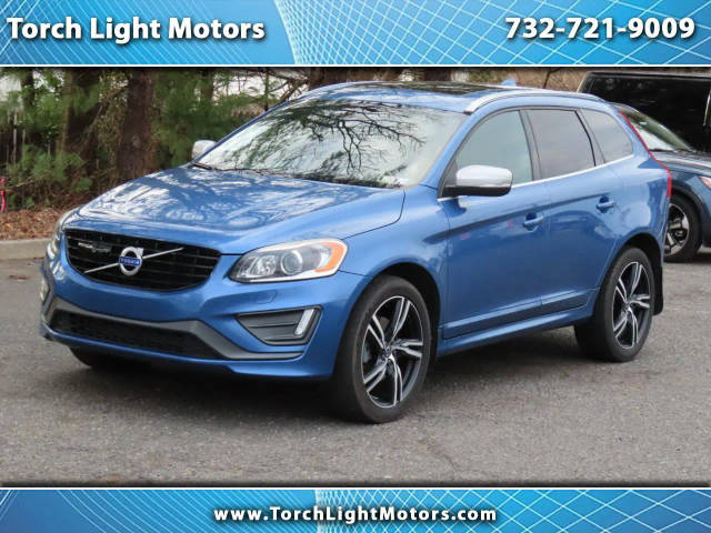 2017 Volvo XC60 R-Design AWD photo