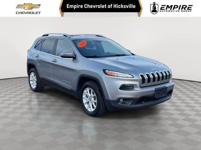 2016 Jeep Cherokee Latitude 4WD photo