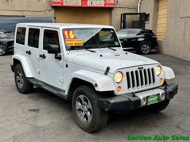 2016 Jeep Wrangler Unlimited Sahara 4WD photo